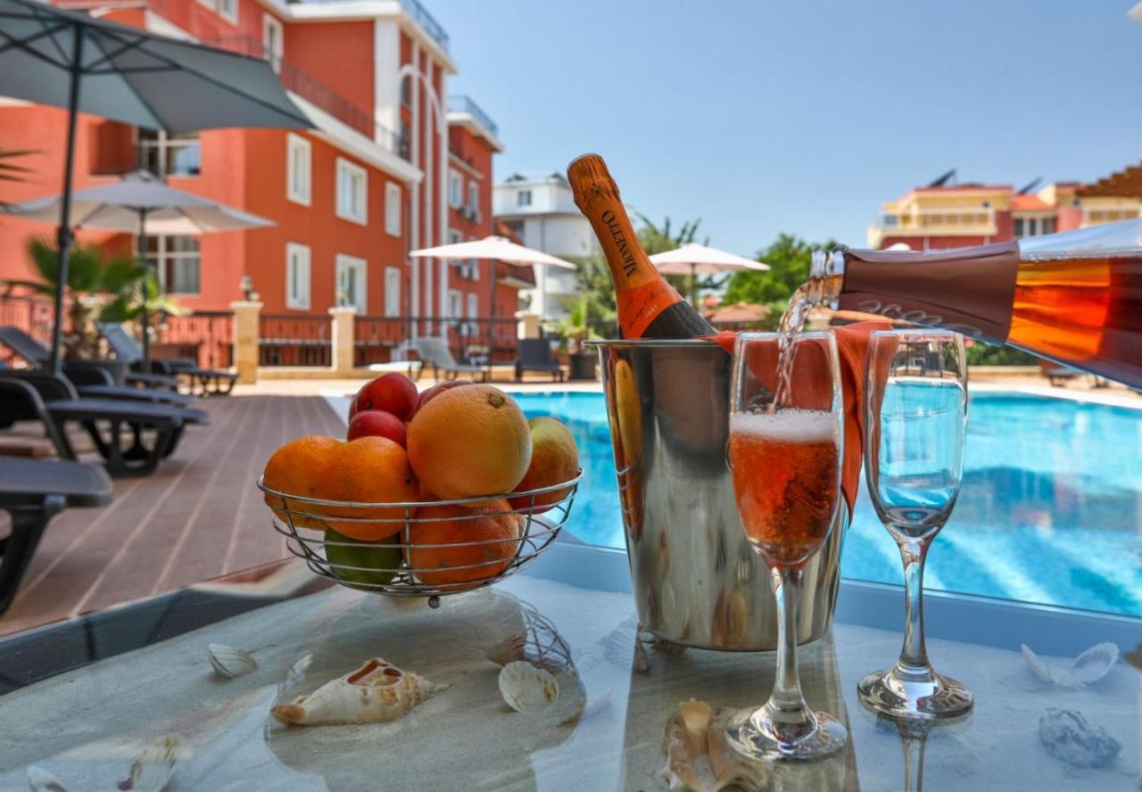 Vip Club Dolphin Coast Aparthotel Sunny Beach Ngoại thất bức ảnh